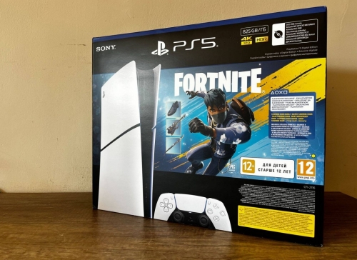 Play Station 5 Slim Digital Edition 8 825GB + Fortnite Play Station 5 Slim Digital Edition 8 825GB + Fortnite