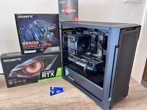Gigabyte GamerPc - Ryzen 7 5700X/RTX3070