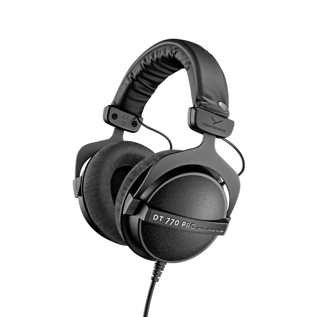Beyerdynamic DT 770 Pro Black Limited Edition Headphones Black Beyerdynamic DT 770 Pro Black Limited Edition Headphones Black