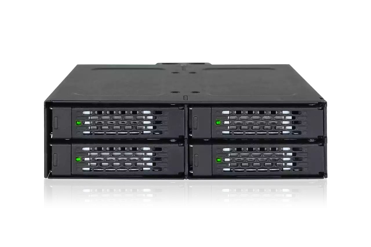 Mobilrack / Beépítő keret IcyDock ToughArmor MB607SP-B Rugged 4 x 2.5