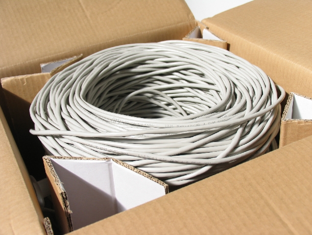 Hálózati kábelek Delight CAT5e U-UTP Patch Cable 305m Grey Hálózati kábelek Delight CAT5e U-UTP Patch Cable 305m Grey